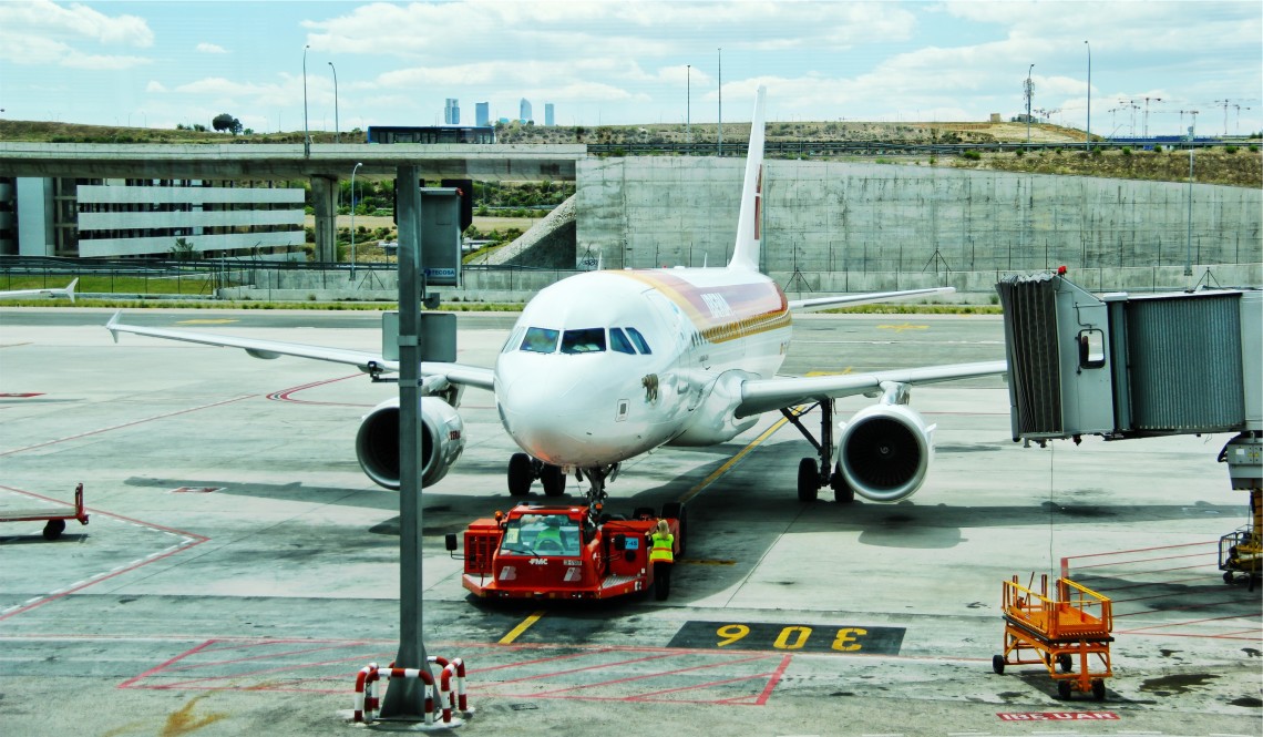Tips for Staying Comfortable on a Long Haul Flight